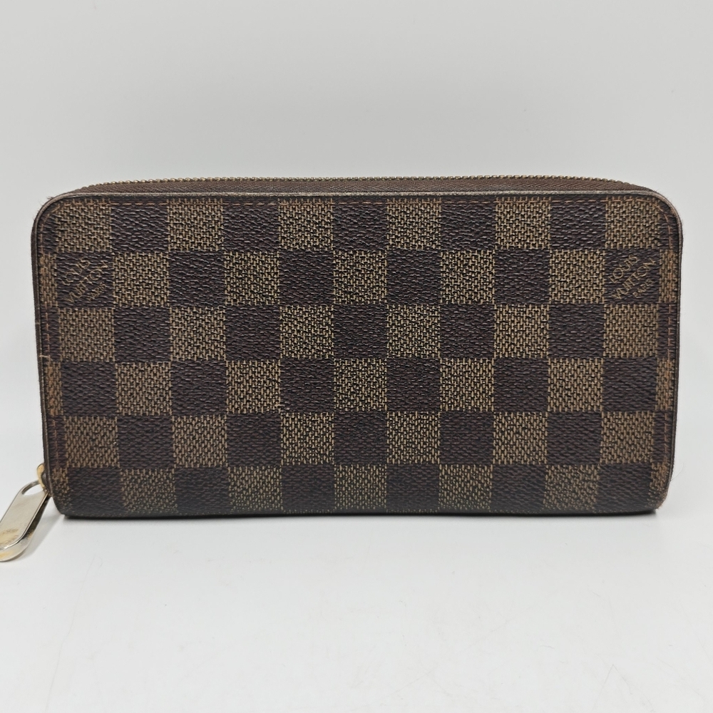 Louis Vuitton Damier Zippy Wallet
